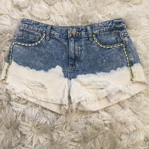 Free People Pants - Free People Faded Distressed Flower Shorts Size 25